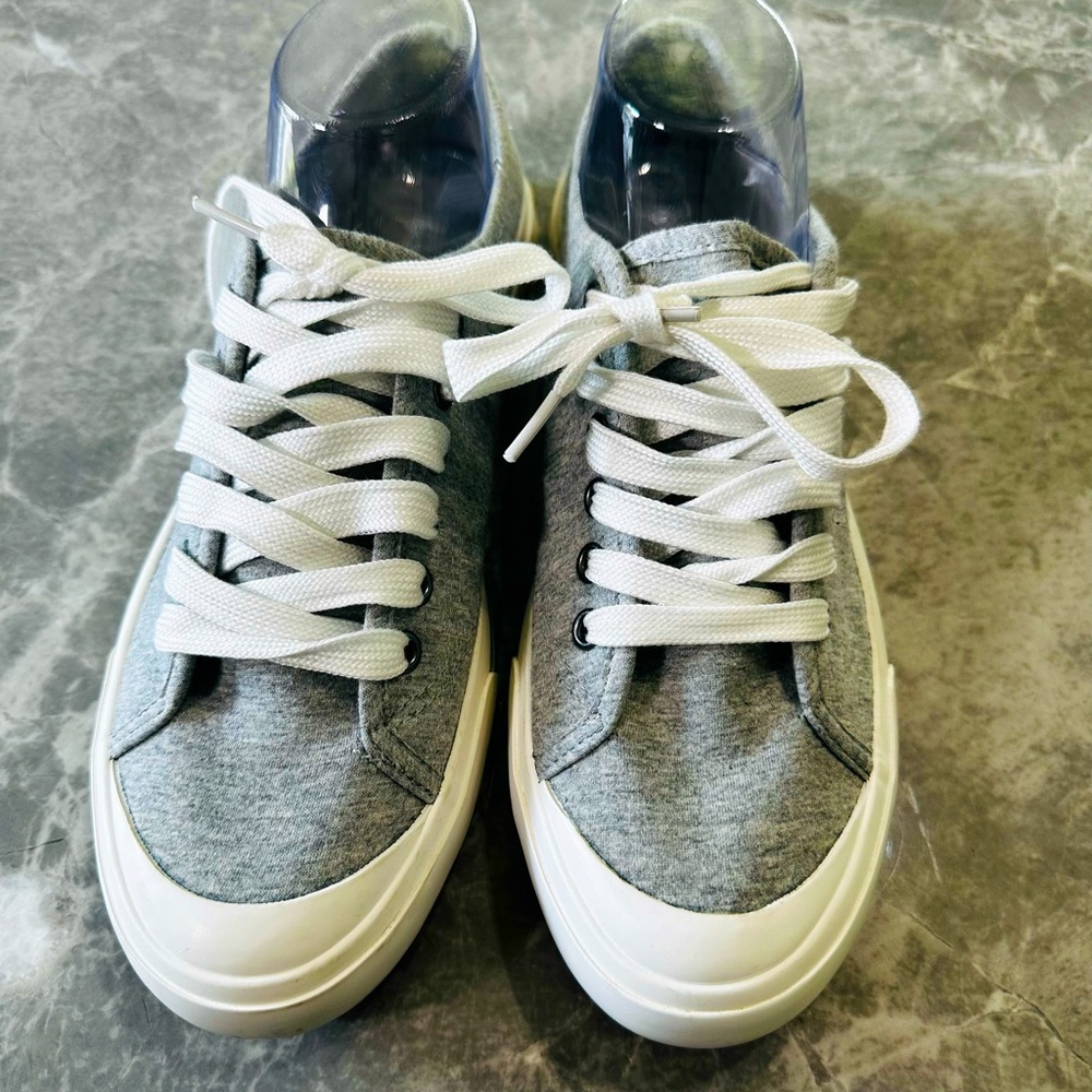 Rocket Dog Cheery Comfort Plush Foam Gray Minimalist Sneakers Women's Size 1O